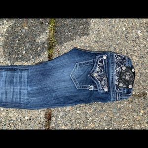 Miss Me Size 25